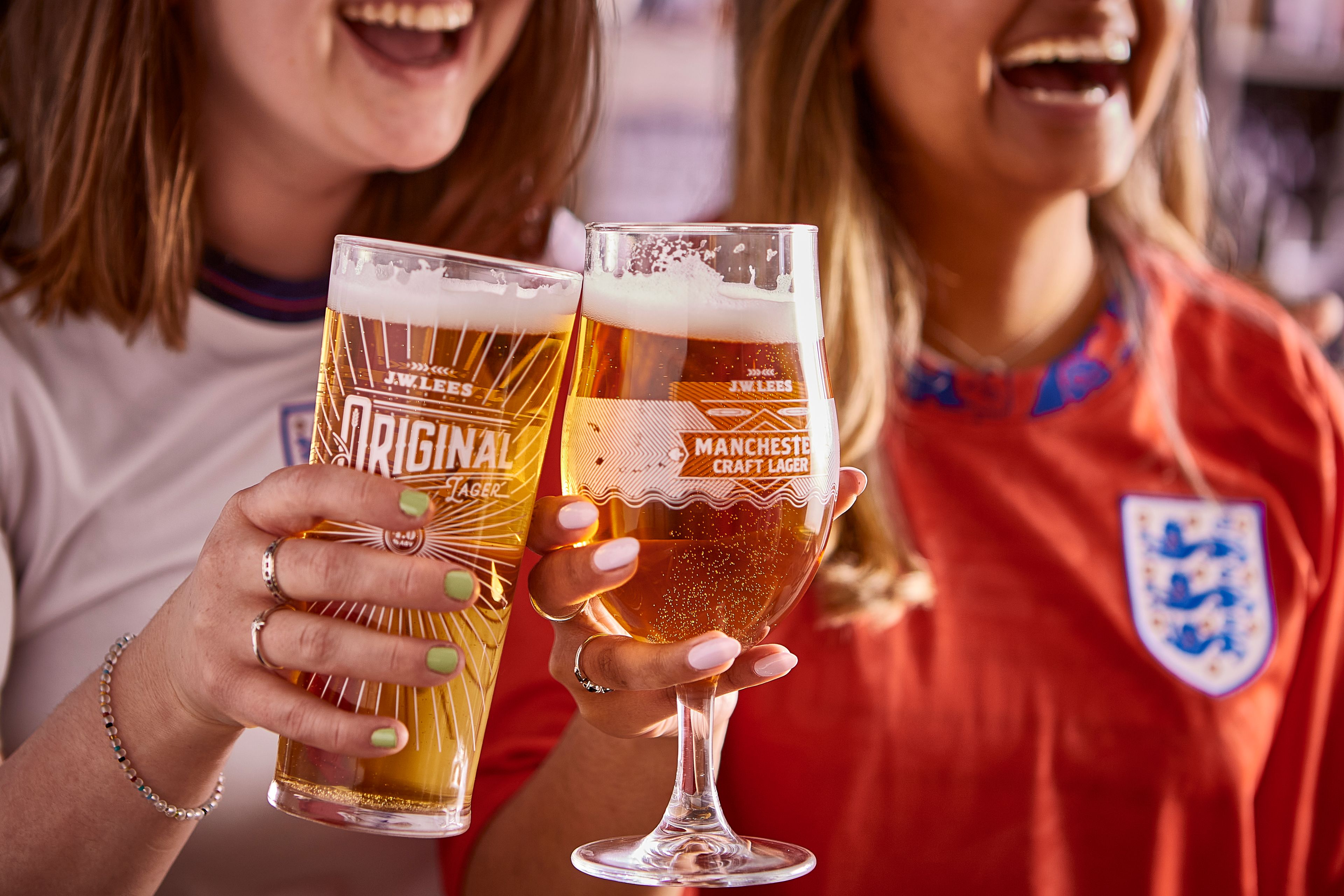 Lees-Beer-Rain-bar-43
