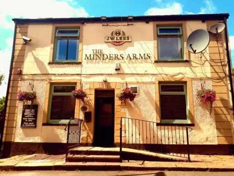 Minders-frontage